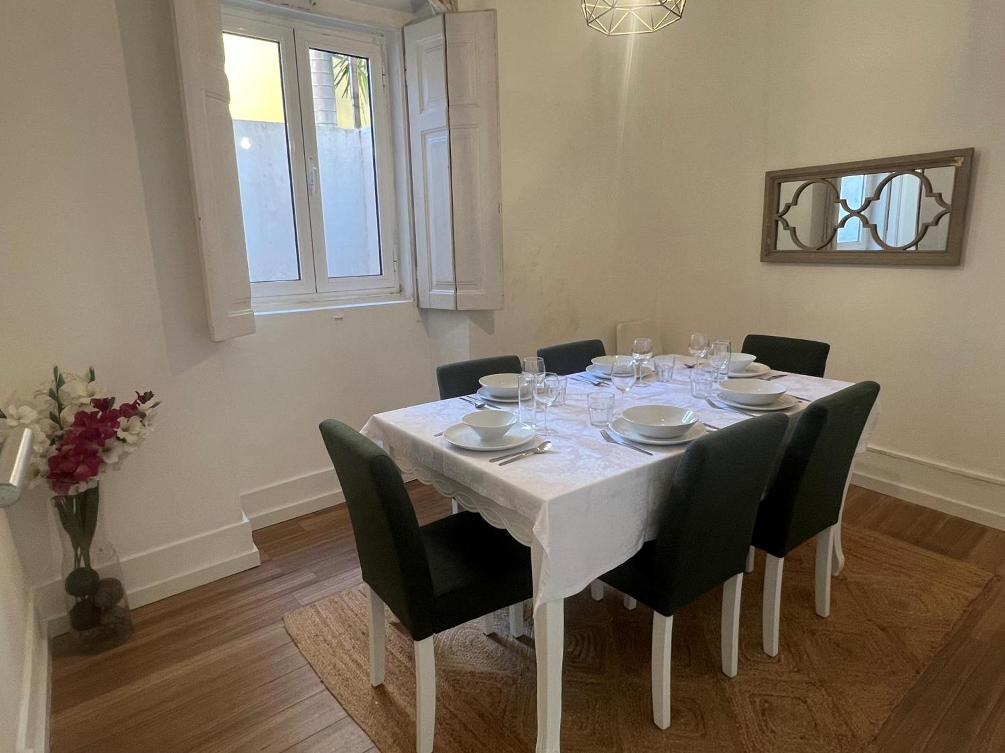 Principe Real - 2 Bedroom Apartment With Terrace Lisbona Esterno foto