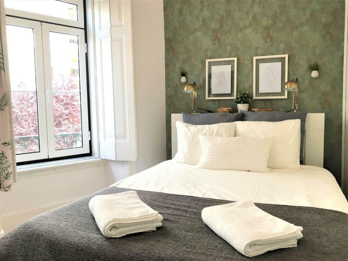 Principe Real - 2 Bedroom Apartment With Terrace Lisbona Esterno foto