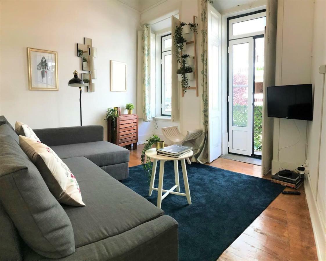Principe Real - 2 Bedroom Apartment With Terrace Lisbona Esterno foto